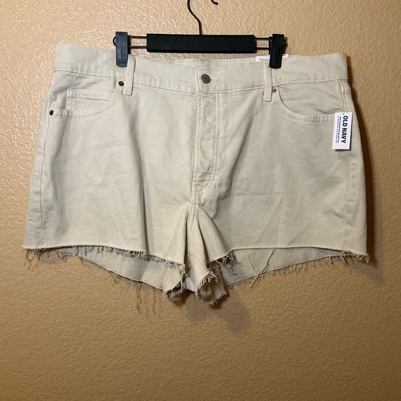 Old Navy Tan Jean Shorts Frayed Hem - Picture 1 of 3